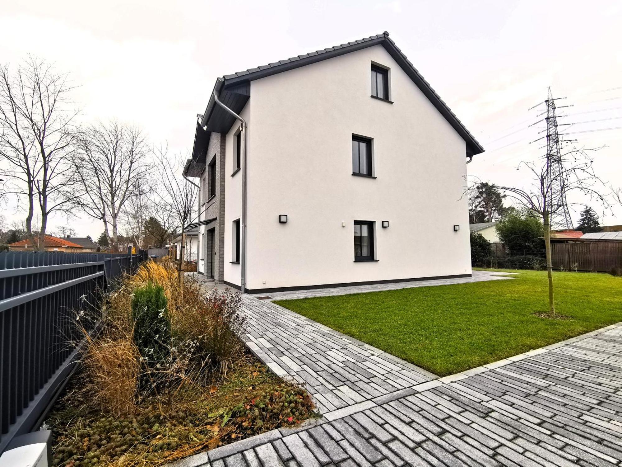 Bohnapartments Luxury Villa Berlin - 210Qm - Wintergarten - Kamin - 4 Kostenlose Parkplaetze - 6 Schlafzimmer - Neubau - Luxusausstattung Birkenwerder Exterior photo